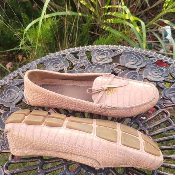 Authentic Prada loafers - Picture 3 of 5